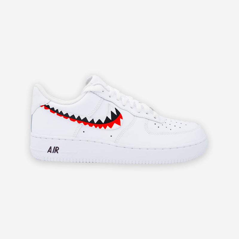 Customized AF1 Shark - Handcraftd