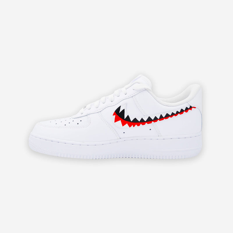 Customized AF1 Shark - Handcraftd