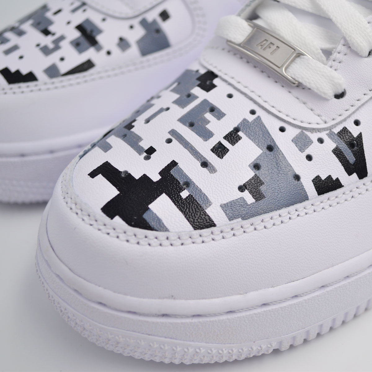 Customized AF1 Pixel - Handcraftd