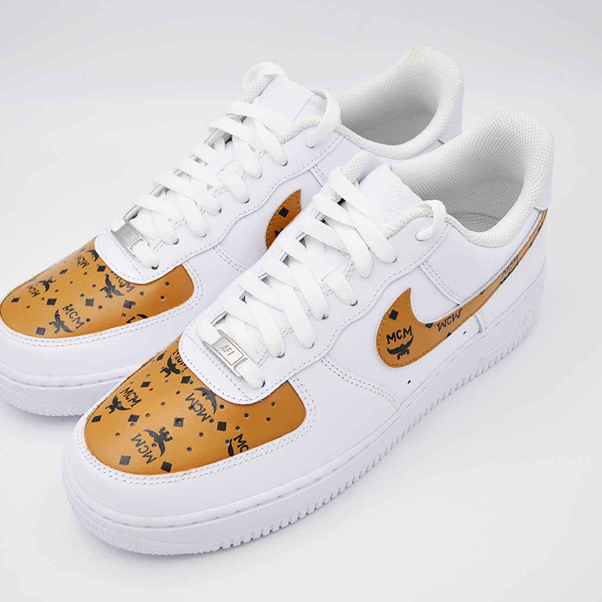 Customized AF1 MCM - Handcraftd